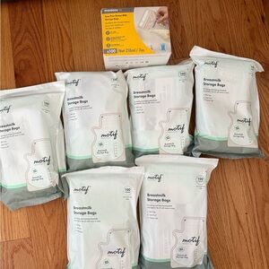 Motif Breastmilk Storage Bags - White